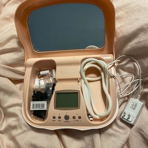 Trophy Skin Microdermabrasion system